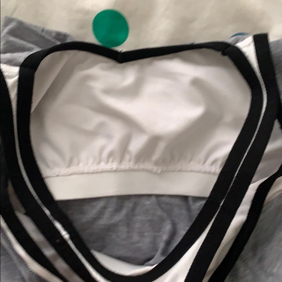 Nike Tank Bundle!! - Picture 10 of 10